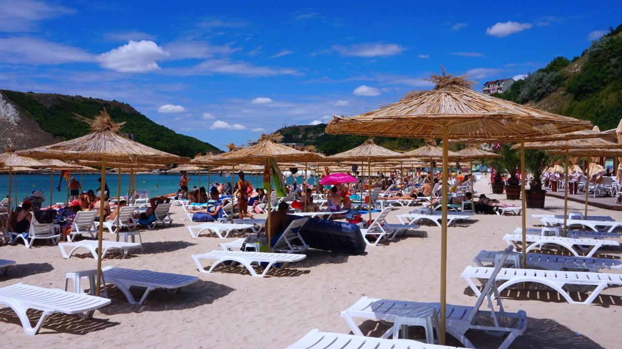 Вила Помело - Family Villa Pomelo Bŭlgarevo エクステリア 写真