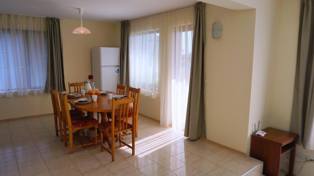 Вила Помело - Family Villa Pomelo Bŭlgarevo エクステリア 写真