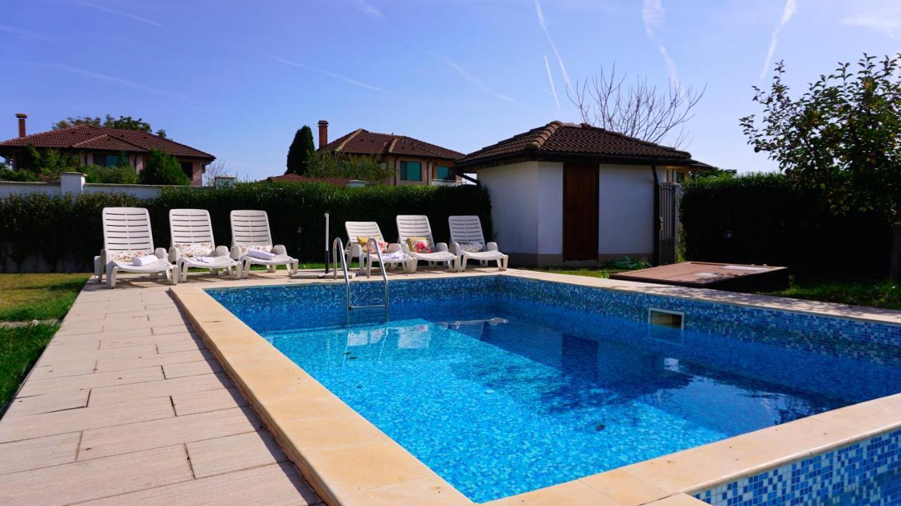 Вила Помело - Family Villa Pomelo Bŭlgarevo エクステリア 写真