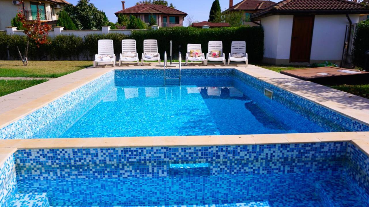 Вила Помело - Family Villa Pomelo Bŭlgarevo エクステリア 写真