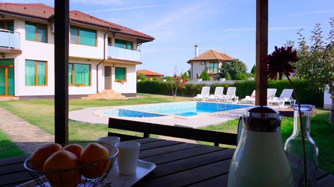 Вила Помело - Family Villa Pomelo Bŭlgarevo エクステリア 写真