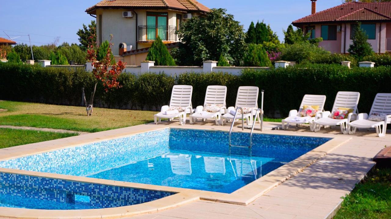 Вила Помело - Family Villa Pomelo Bŭlgarevo エクステリア 写真