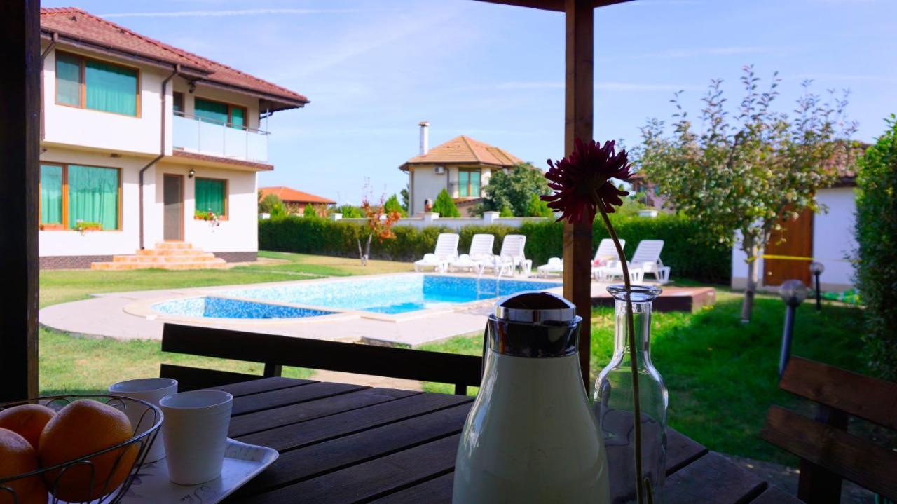 Вила Помело - Family Villa Pomelo Bŭlgarevo エクステリア 写真